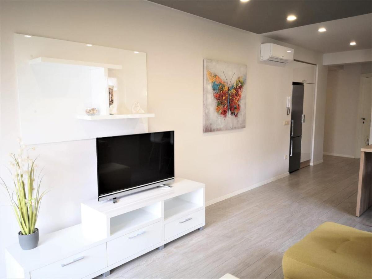 Apartments Villa Vujcic Makarska Exterior foto